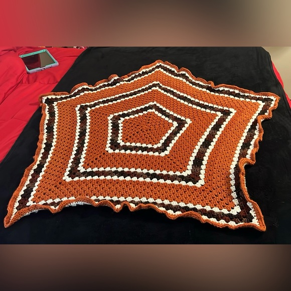 Crocheted Pentagon Blanket/Baby Swaddle ♥️ - Picture 10 of 10